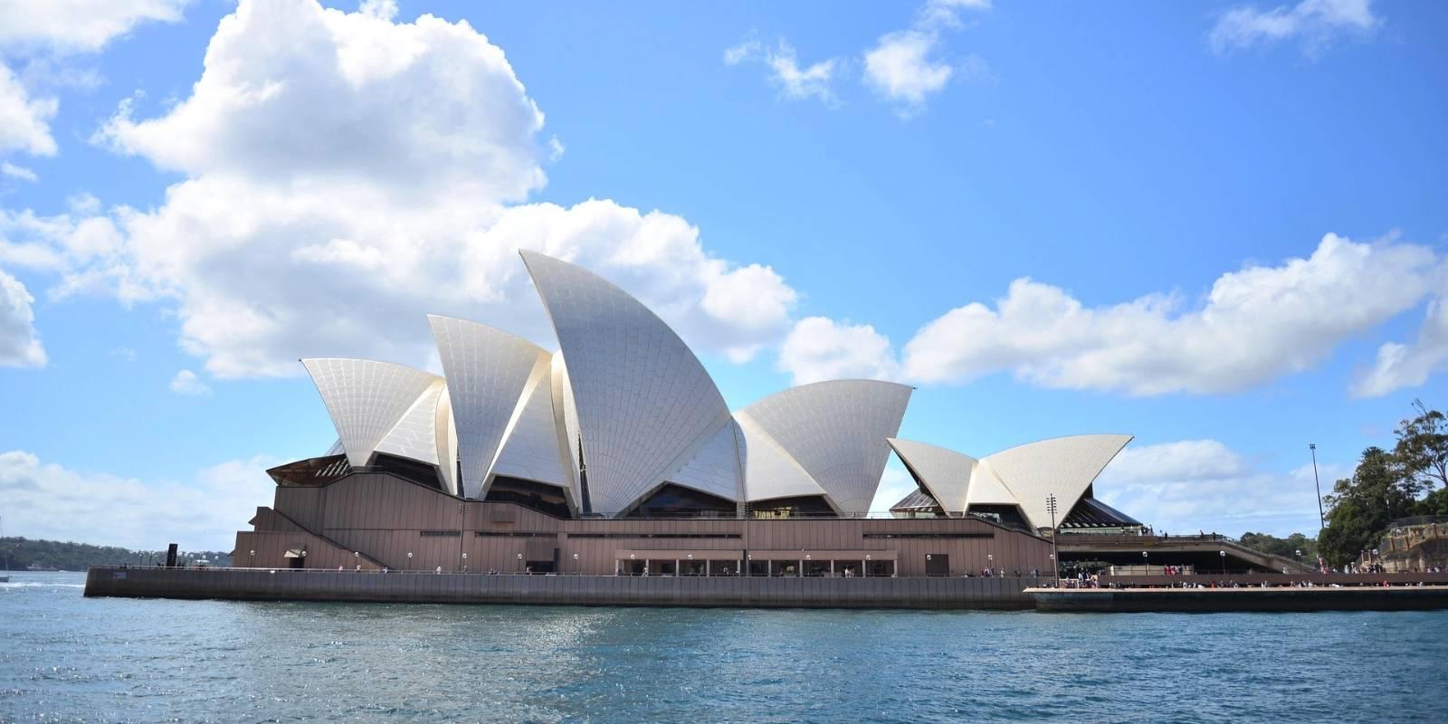 Sydney Opera House (Australia)